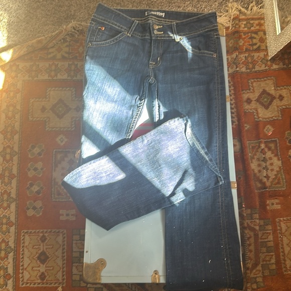 Hudson Designer Jeans !👖 - Picture 2 of 5